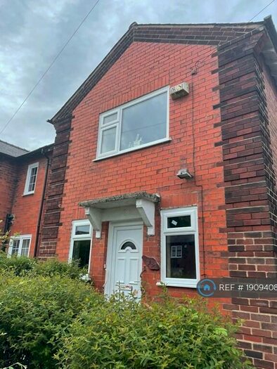 3 Bedroom Semi-Detached House To Rent In Wordsworth Road, Swinton, Manchester, M27