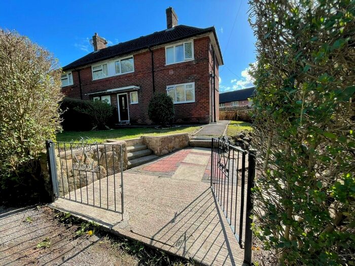 2 Bedroom House To Rent In Lea Farm Road, Kirkstall, LS5