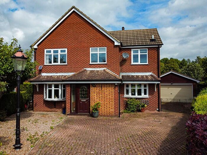 4 Bedroom Detached House For Sale In Repton Road, Hartshorne, Swadlincote, DE11