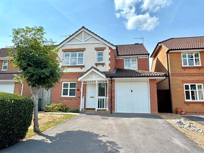 4 Bedroom Detached House For Sale In Browning Close, Whiteley, PO15