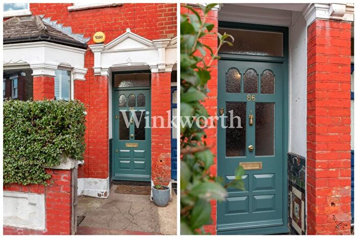 4 Bedroom Terraced House For Sale In Graham Road, London, N15
