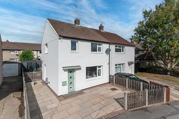 3 Bedroom Semi-Detached House For Sale In Meagill Rise, Otley, LS21
