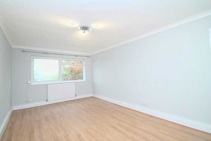 2 Bedroom Flat To Rent In Mulgrave Road, Sutton, SM2
