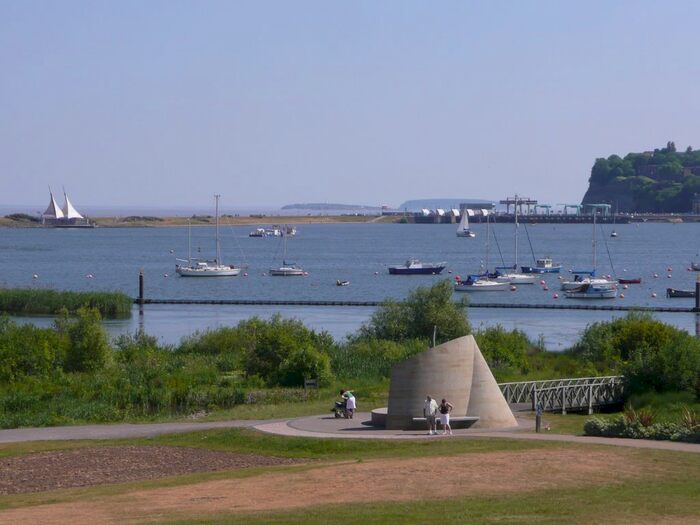 2 Bedroom Flat To Rent In Lacuna, Windsor Esplanade, Cardiff, CF10