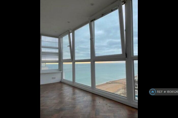 1 Bedroom Penthouse To Rent In Brighton, Brighton, BN1