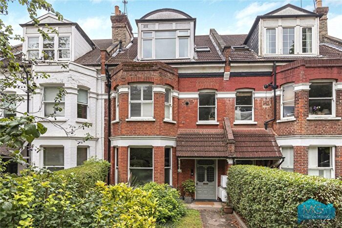 1 Bedroom Flat To Rent In Priory Road, Crouch End, London, N8