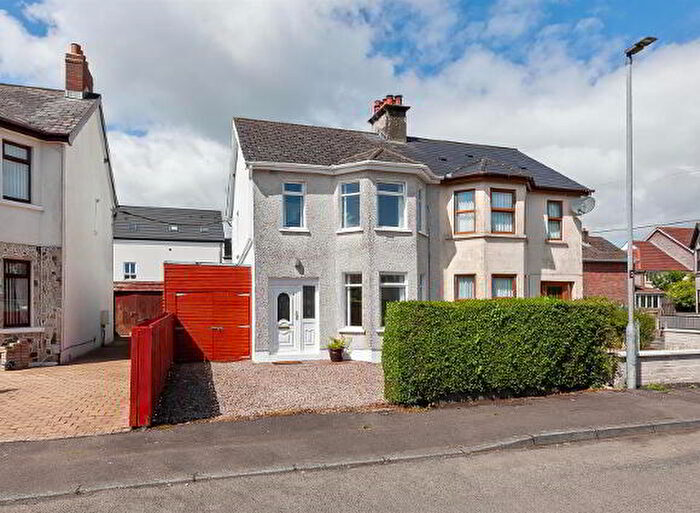 3 Bedroom Semi-Detached House For Sale In Hillview Park, Newtownabbey, BT36