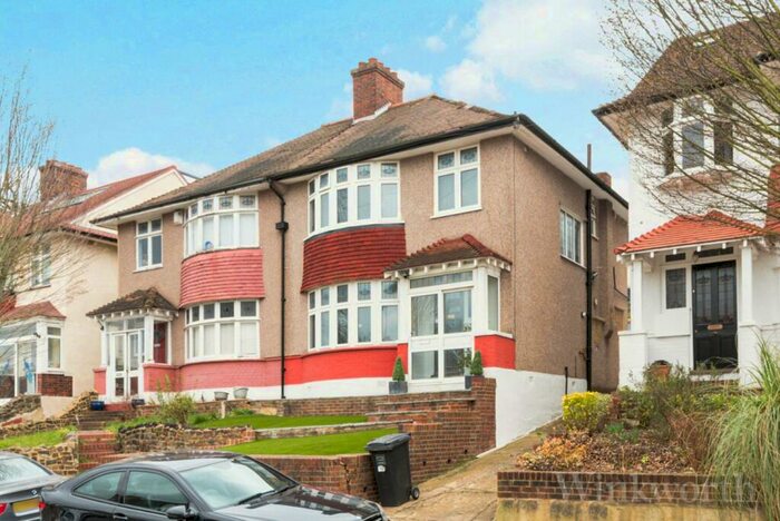 3 Bedroom House To Rent In Westwood Park, London, SE23