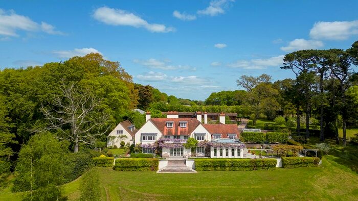 6 Bedroom Country House For Sale In Black Lane, Bransgore, BH23