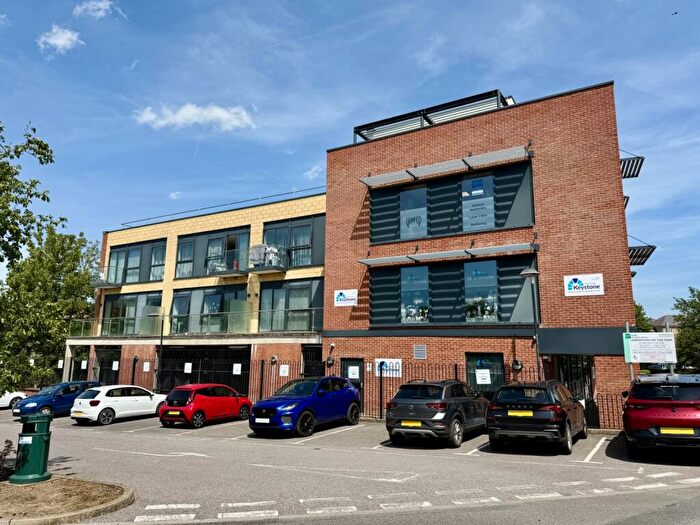 2 Bedroom Flat To Rent In Limborough Road, Wantage, OX12