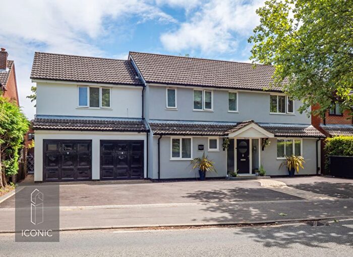 6 Bedroom Detached House For Sale In Beech Avenue, Taverham, Norwich, NR8