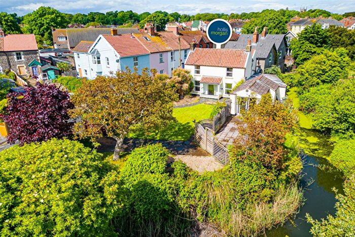 4 Bedroom Property For Sale In Old Church Road, Uphill, Weston-Super-Mare, BS23