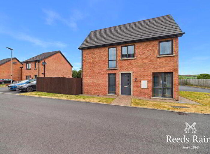 3 Bedroom Semi-Detached House For Sale In Glenwell Mews, Newtownabbey, BT36