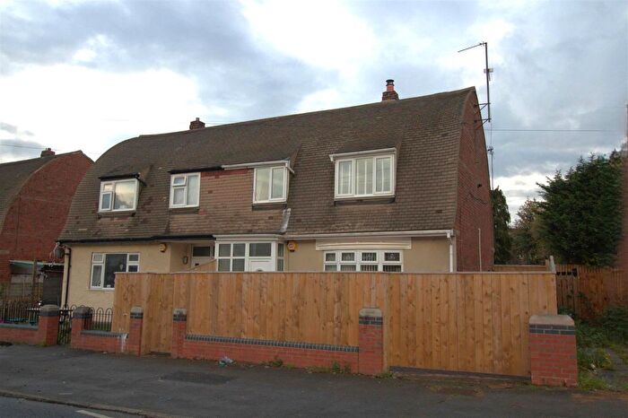 3 Bedroom Semi-detached House For Sale In Keir Hardie Crescent, Middlesbrough, TS6