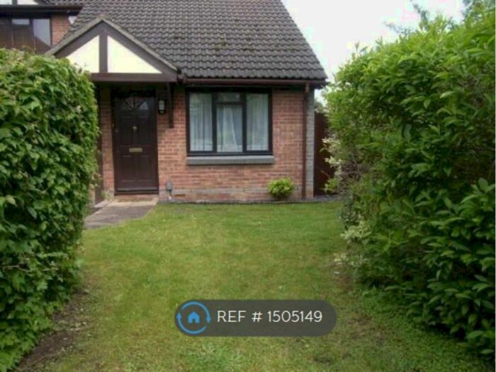 1 Bedroom End Of Terrace House To Rent In Granby Court, Berkshire, RG1