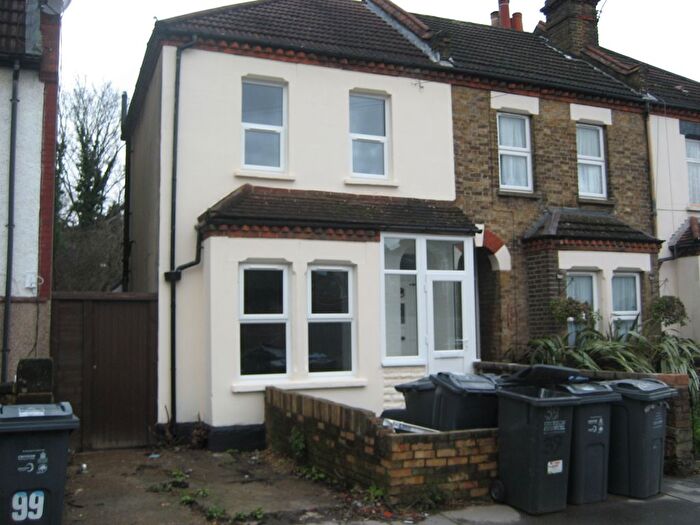 2 Bedroom Terraced House To Rent In Milton Road, Croydon, Surrey, CR0
