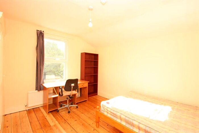 5 Bedroom House To Rent In Southfield RoadCowleyOxford, OX4