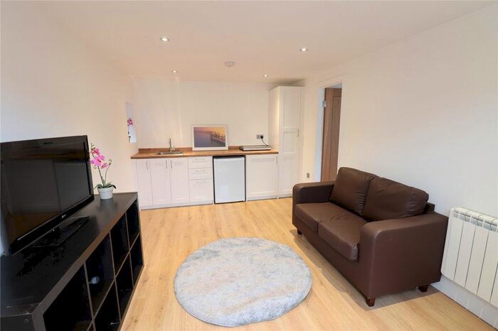 Studio To Rent In Colin Crescent, London NW9