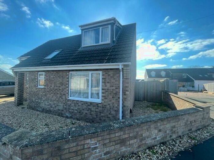 2 Bedroom House To Rent In Rosehill Close, Lincoln, LN1