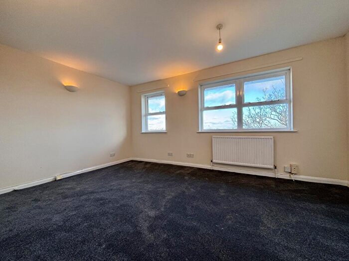 1 Bedroom Flat To Rent In Avenue Road, SE20