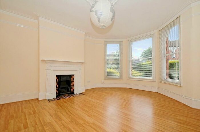 2 Bedroom Ground Flat To Rent In Albert Road, London, N22