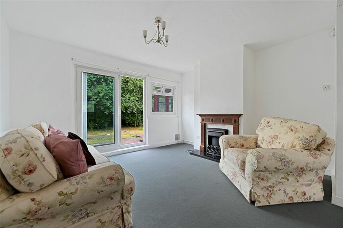 3 Bedroom Detached House To Rent In Norbroke Street, East Acton, London, W12