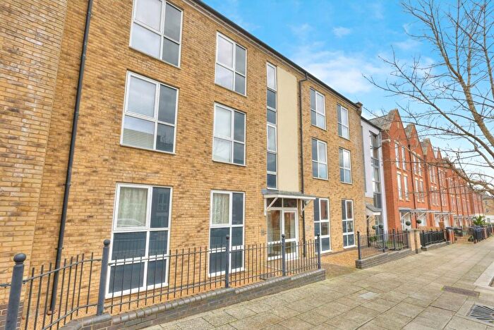 1 Bedroom Flat For Sale In High Street, Upton, Northampton, Northamptonshire, NN5