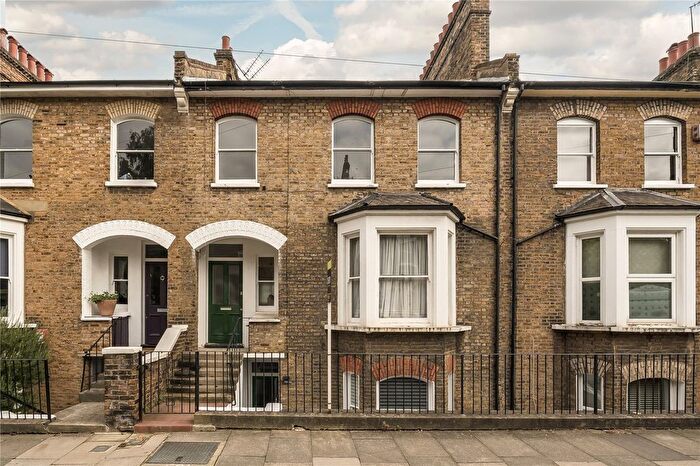 3 Bedroom Flat To Rent In Langdale Road, Greenwich, SE10