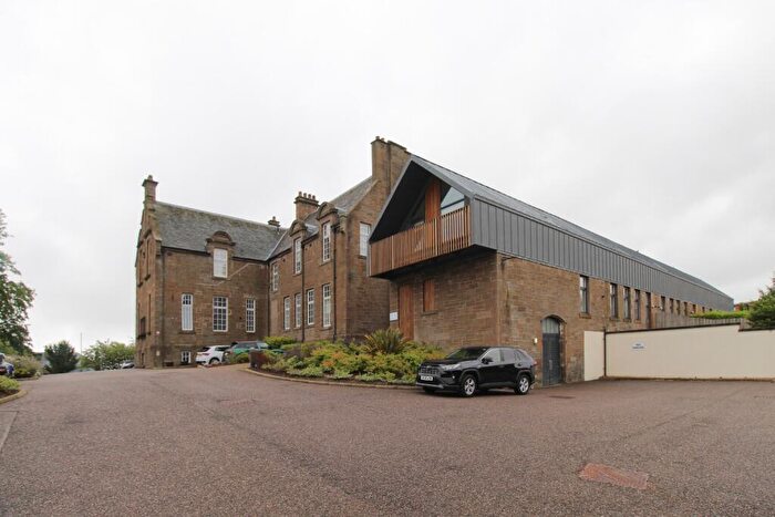 2 Bedroom Flat To Rent In Blackness Road, Dundee, DD2