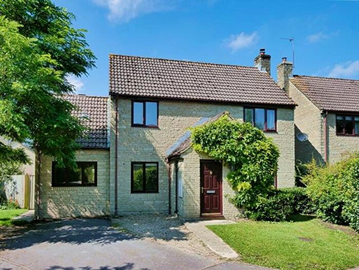 5 Bedroom Detached House To Rent In May Tree Close, Coates, GL7