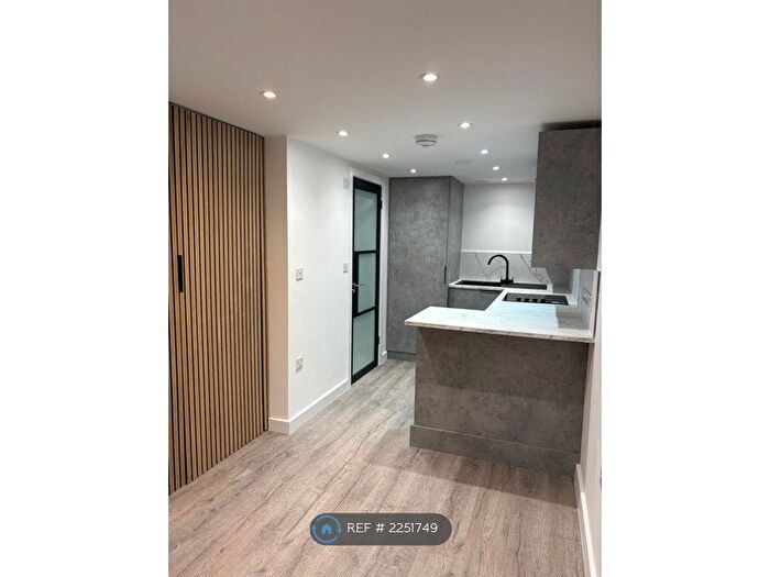 1 Bedroom Maisonette To Rent In Kensington Road, Liverpool, L7