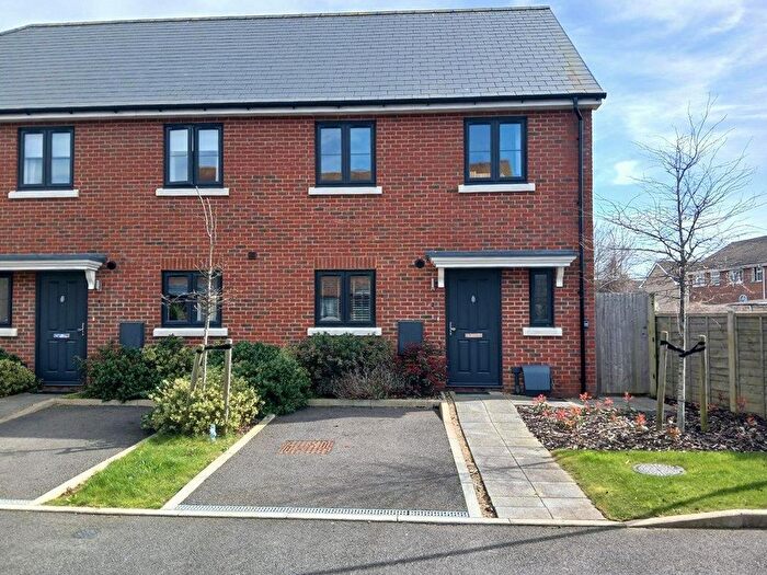 2 Bedroom Semi Detached House To Rent In Quinn Close, Deal, Kent, CT14