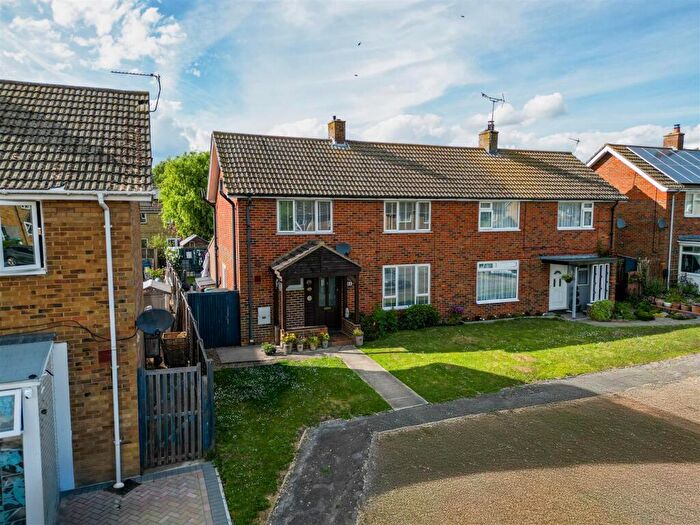 3 Bedroom Semi-Detached House For Sale In Springhill Road, Grendon Underwood, HP18