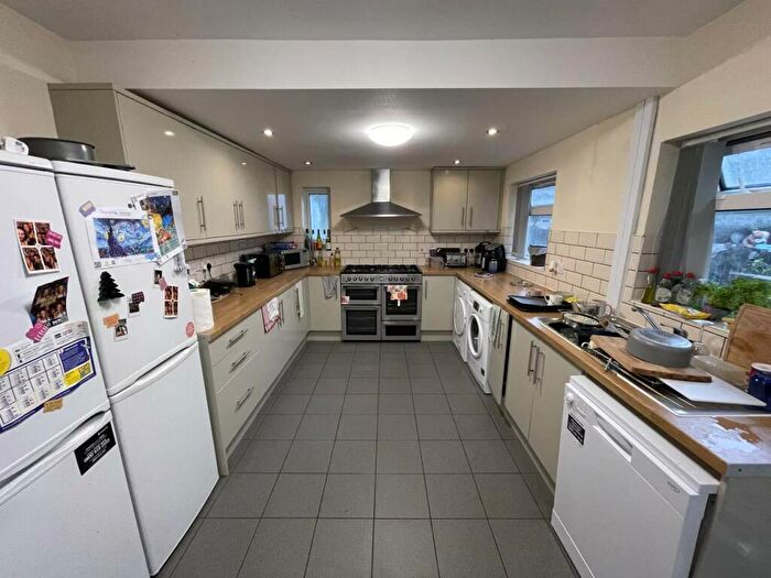 7 Bedroom Terraced House To Rent In Mackintosh Place, Roath, Cardiff, CF24