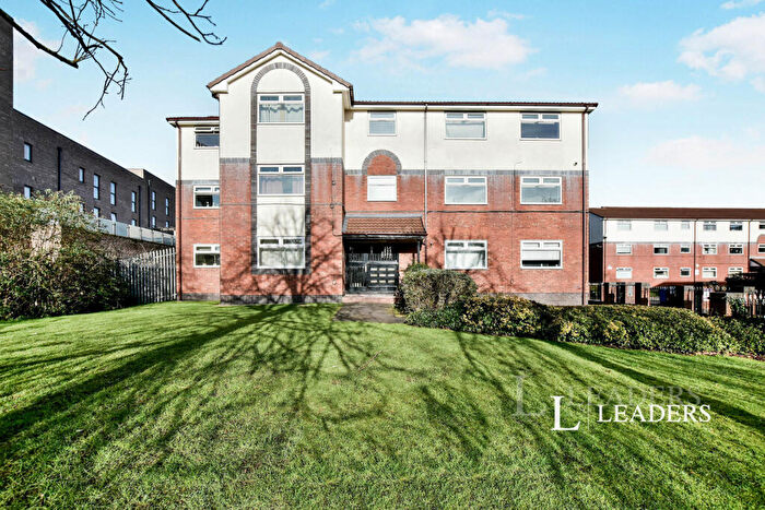 2 Bedroom Flat To Rent In Constance Gardens, Salford, M5