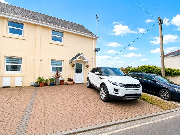 4 Bedroom End Terrace House For Sale In Mount Pleasant Road, Brixham, Devon, TQ5