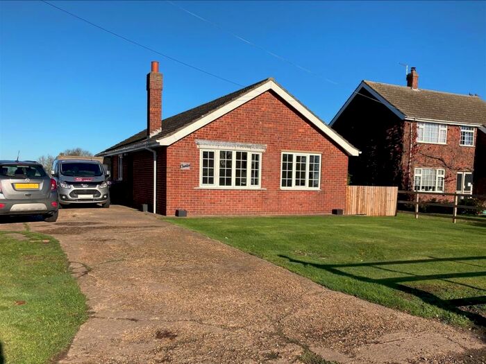 3 Bedroom Bungalow For Sale In King Street, Yarburgh, Louth, LN11