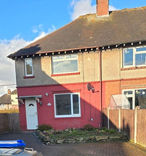 3 Bedroom End Of Terrace House To Rent In Furmston Place, Leek, Staffordshire, ST13