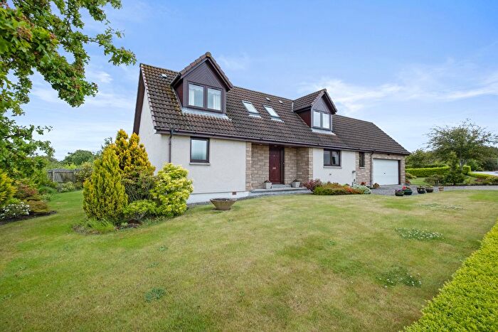 4 Bedroom Detached House For Sale In Rowan Drive, Culbokie, IV7