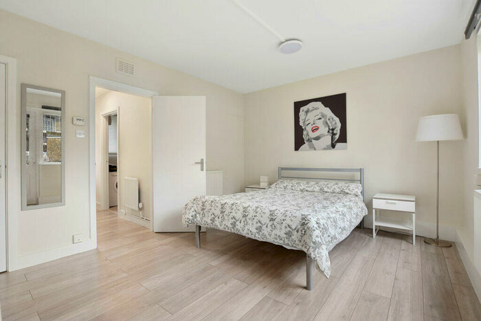 Studio To Rent In Studio Flat &# Stratford Villas, Camden, NW1