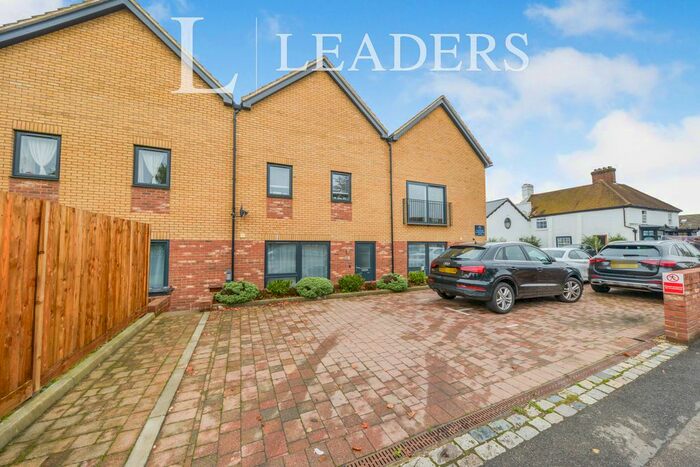 2 Bedroom Flat To Rent In High Street, London Colney, St.Albans, AL2