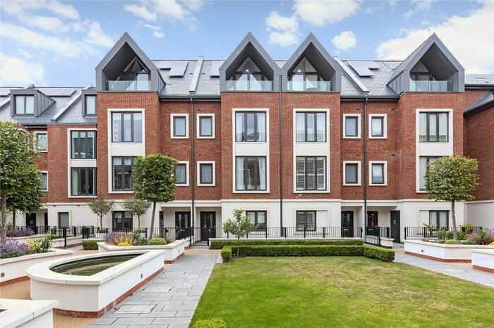 5 Bedroom Terraced House To Rent In Noel Square, Teddington, Middlesex, TW11