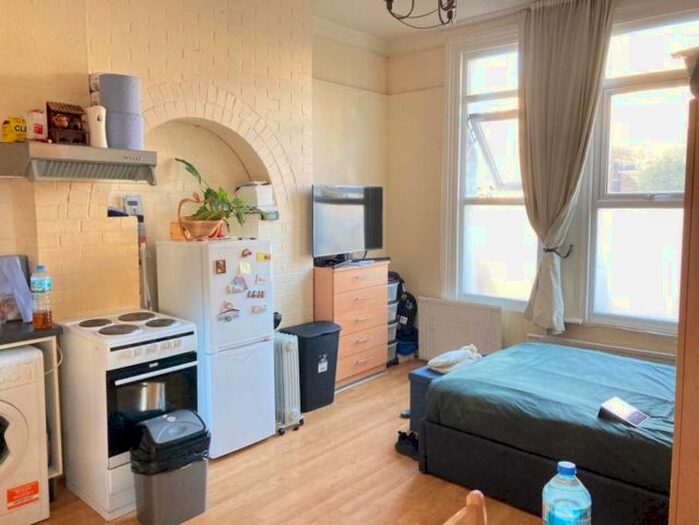 1 Bedroom Property To Rent In Homerton High Street, London, E9