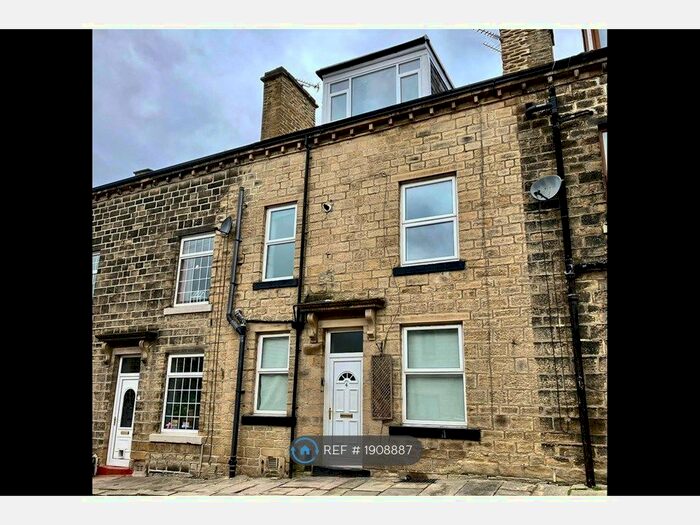 2 Bedroom Terraced House To Rent In Rook Street, Bingley, BD16