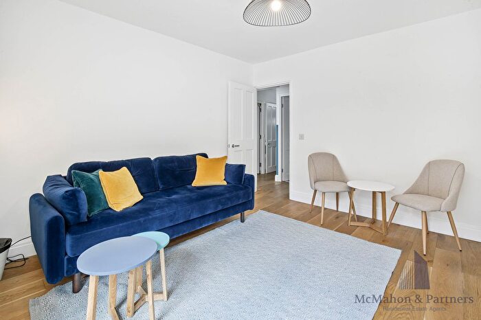 2 Bedroom Flat To Rent In Tiverton Street, Elephant And Castle, London, SE1