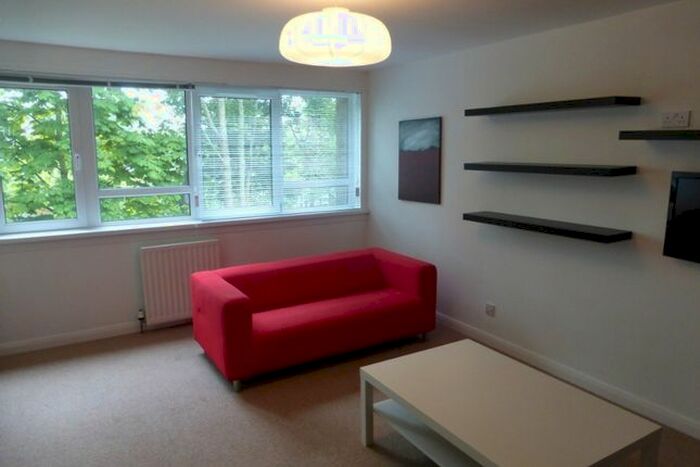 3 Bedroom Flat To Rent In Fonthill Terrace, Ferryhill, Aberdeen, AB11