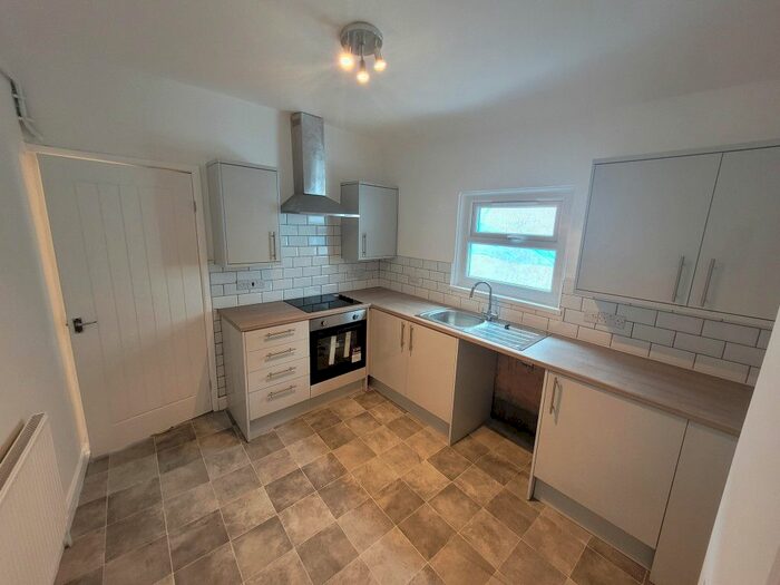 2 Bedroom Flat To Rent In Gladstone Street, Abertillery, NP13