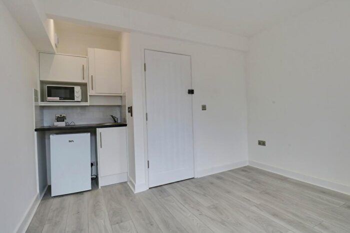 Studio To Rent In A Bellegrove Road, Welling, Kent, DA16