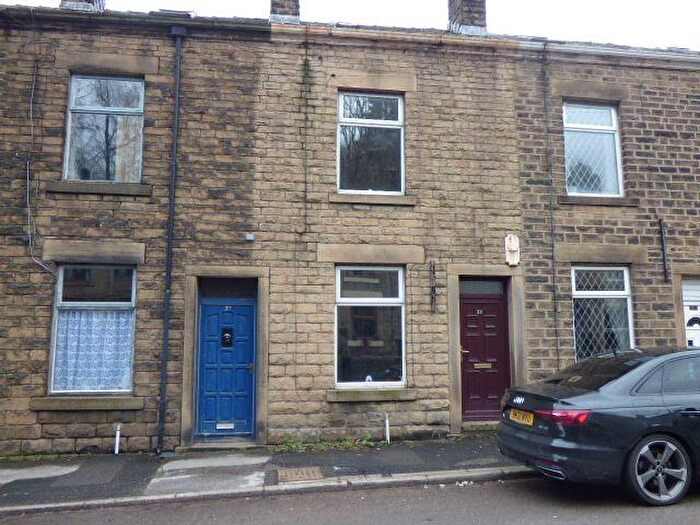 2 Bedroom Cottage To Rent In Charlestown Cottages, Whitfield, Glossop, High Peak, SK13