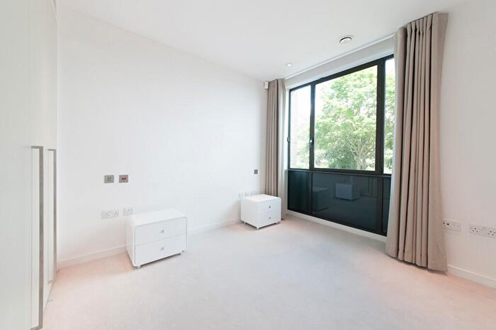 2 Bedroom Apartment To Rent In Chelsea Wharf Residences, SW10